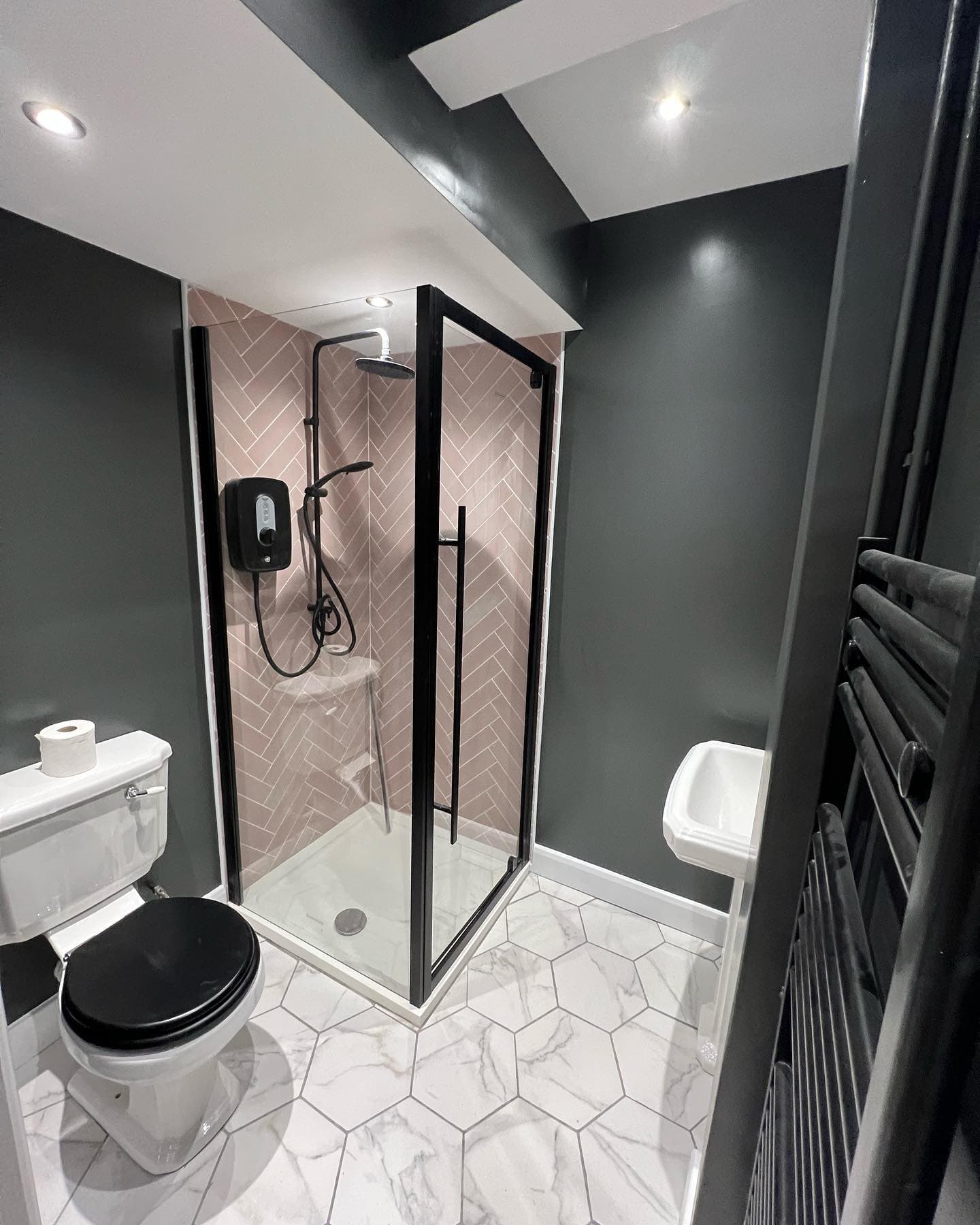 Bathroom Shower Tiling